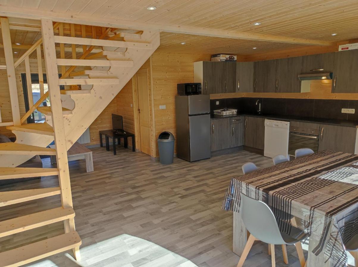 Chalet 6 Personnes A La Campagne Singly Dış mekan fotoğraf
