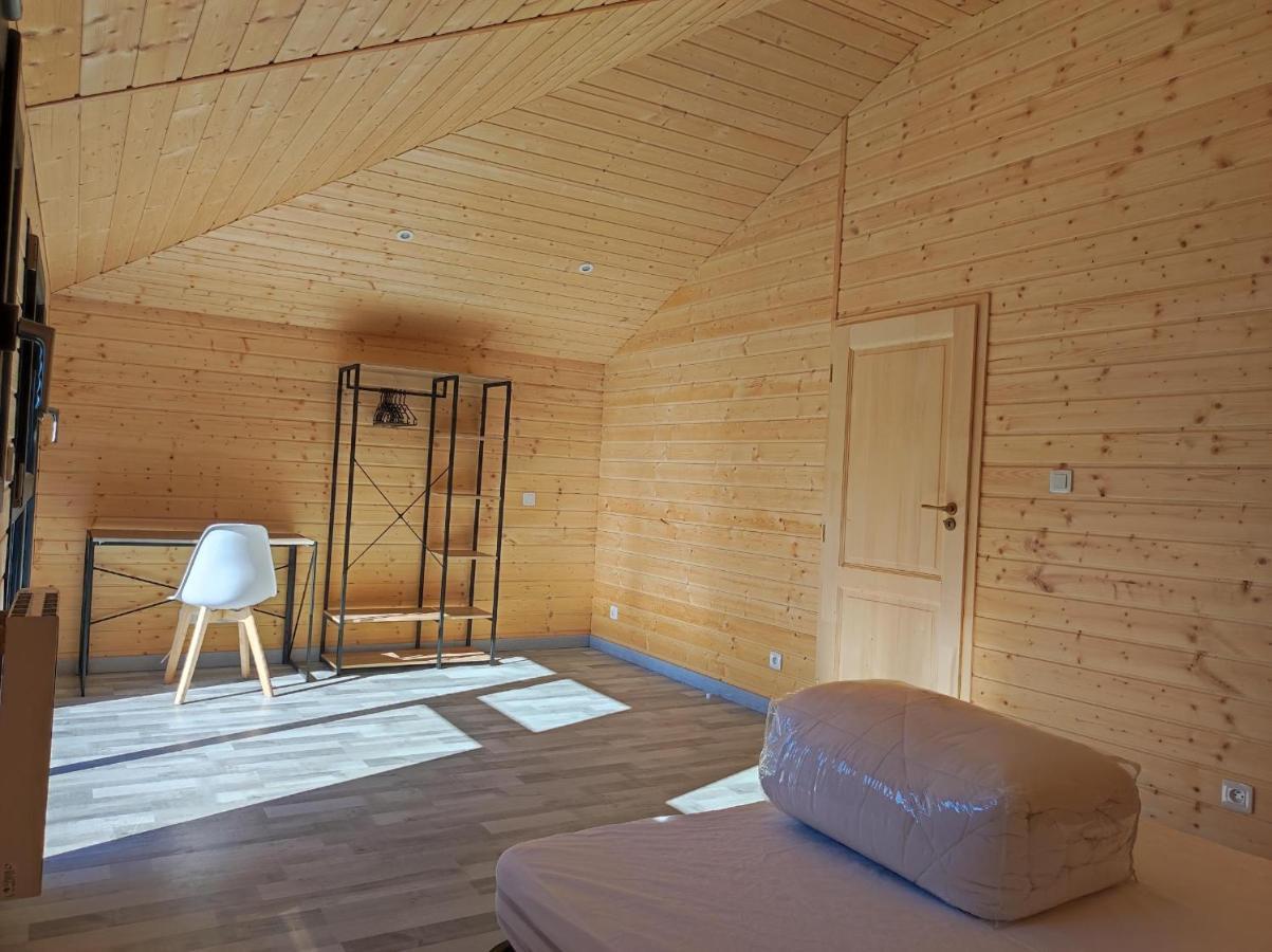 Chalet 6 Personnes A La Campagne Singly Dış mekan fotoğraf